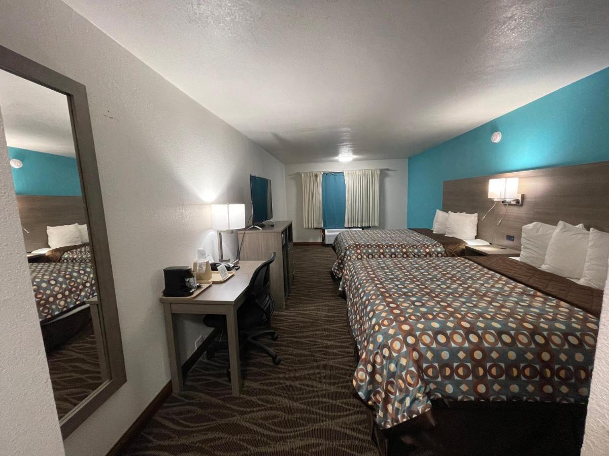 Отель Baymont By Wyndham Bellevue - Omaha Экстерьер фото