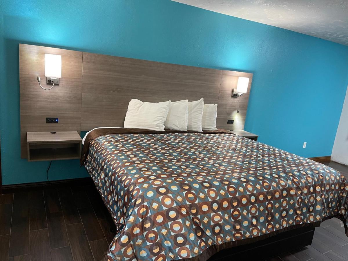 Отель Baymont By Wyndham Bellevue - Omaha Экстерьер фото
