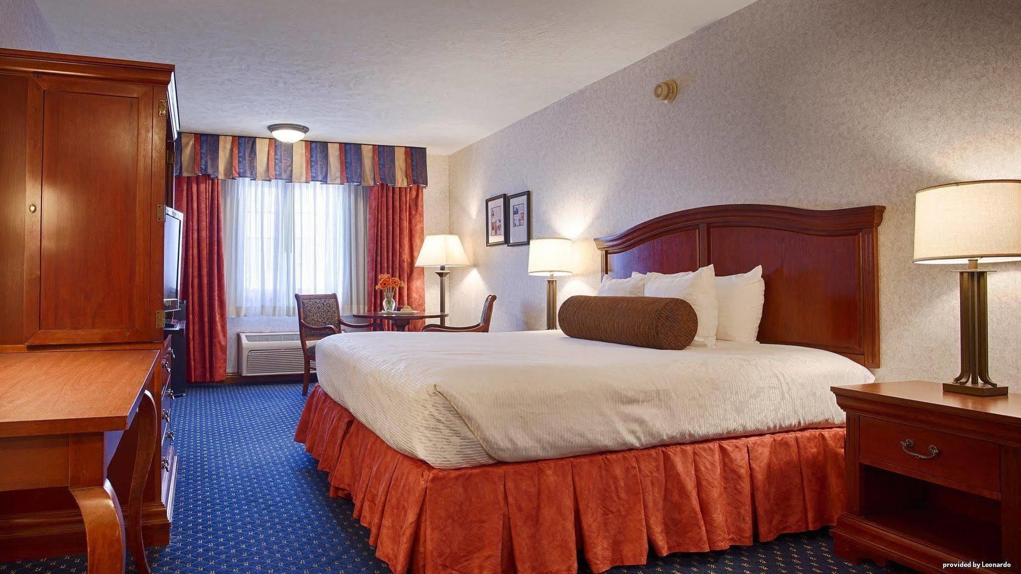 Отель Baymont By Wyndham Bellevue - Omaha Экстерьер фото